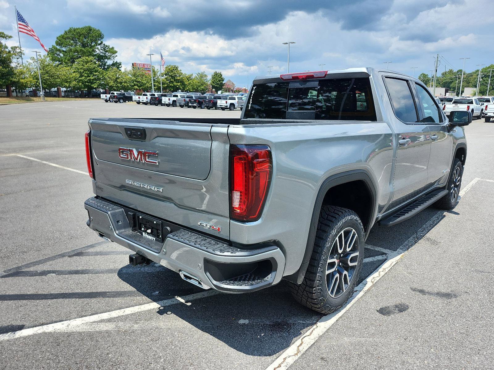 New 2026 GMC Sierra 1500 AT4 w/ AT4 Premium Package image 3