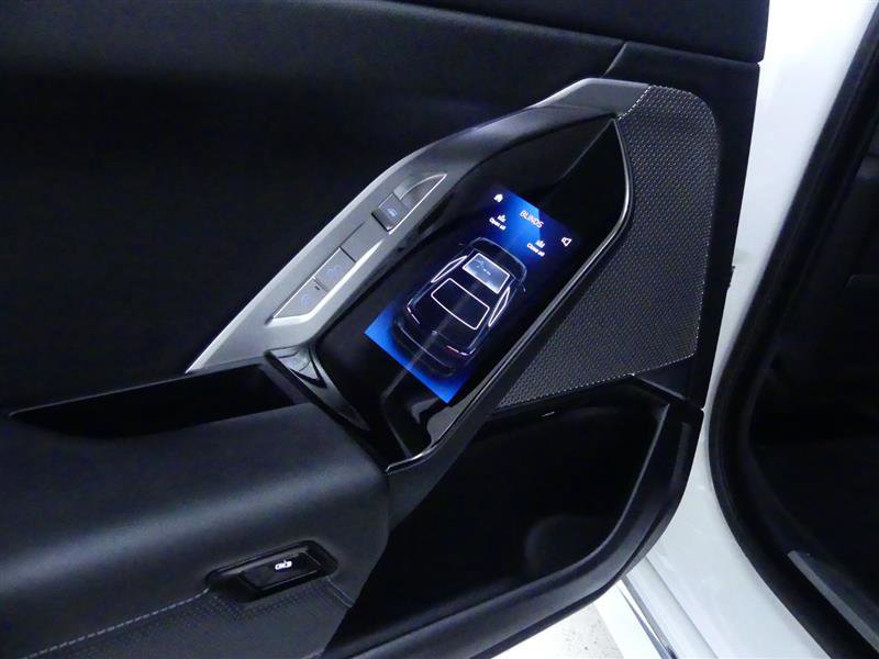 Used 2023 BMW i7 xDrive60 image 36