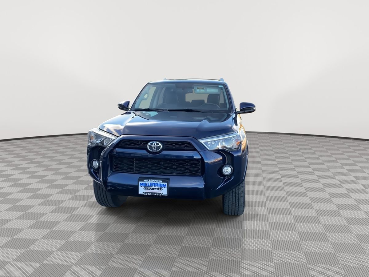 Used 2016 Toyota 4Runner SR5 Premium AWD/4WD image 2