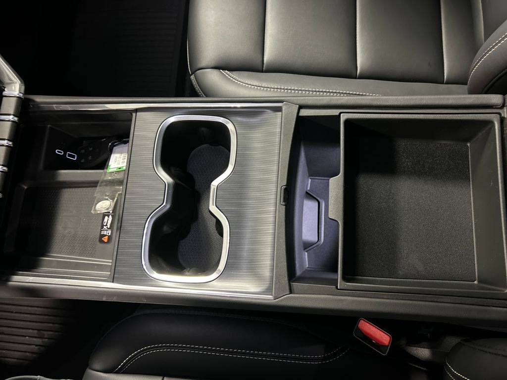 New 2026 GMC Acadia Elevation image 19