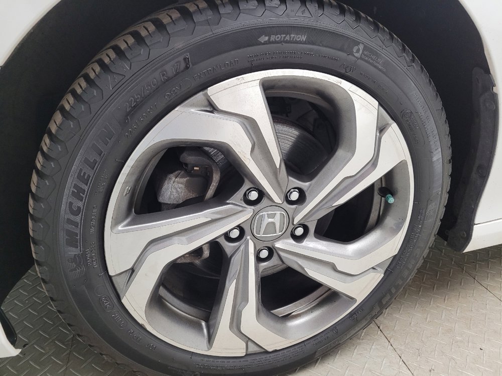 Used 2018 Honda Accord EX image 31