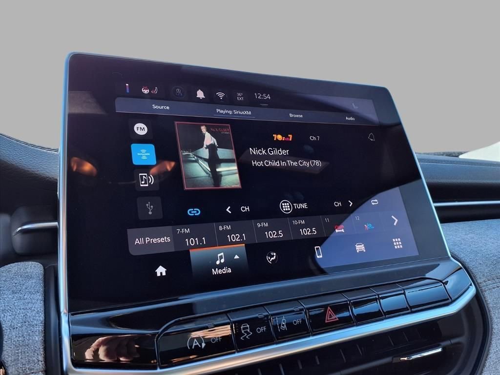 Certified 2024 Jeep Compass Latitude image 5