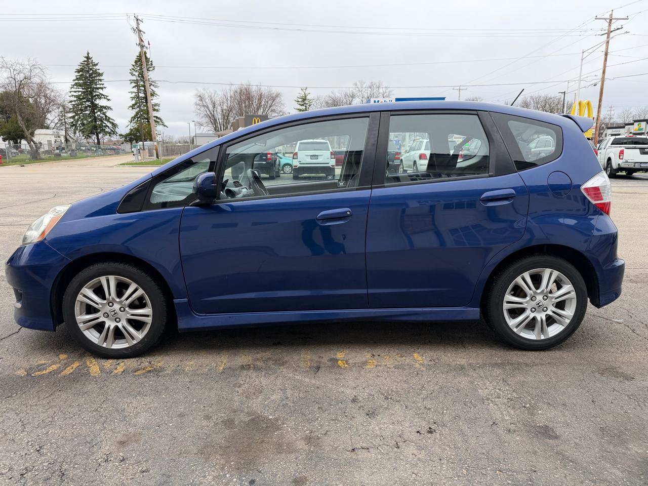 Used 2011 Honda Fit Sport image 6