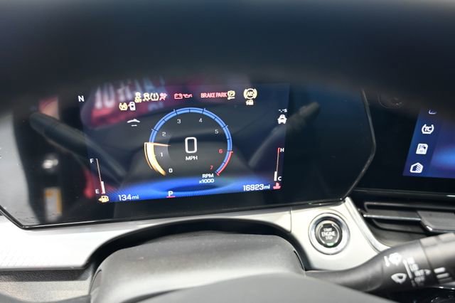 Used 2025 Chevrolet Trax LT w/ Driver Confidence Package FWD image 27