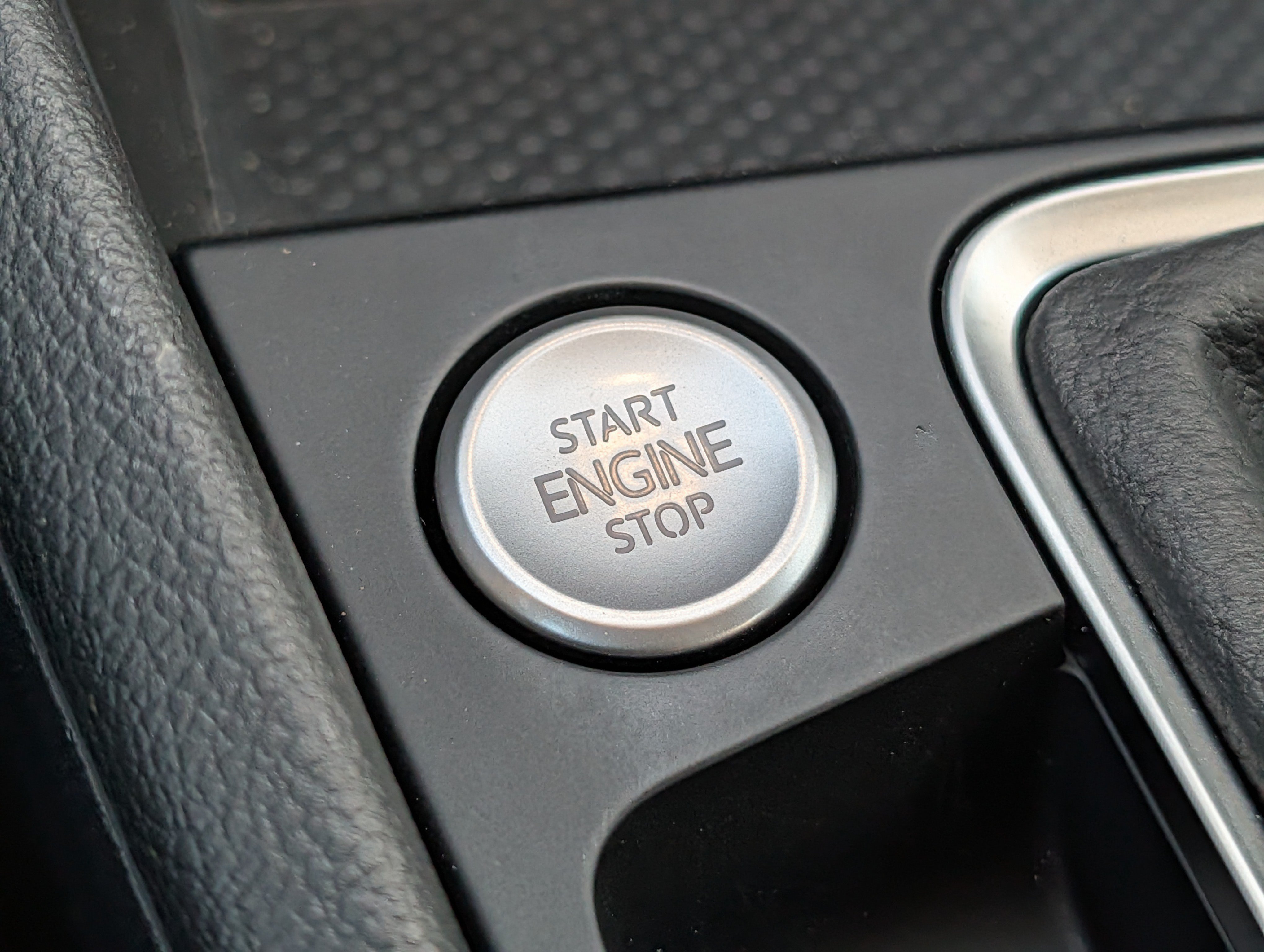 Used 2026 Volkswagen Jetta SEL FWD image 29