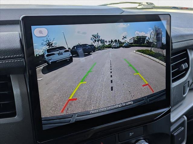 Used 2023 Ford Expedition XLT image 12