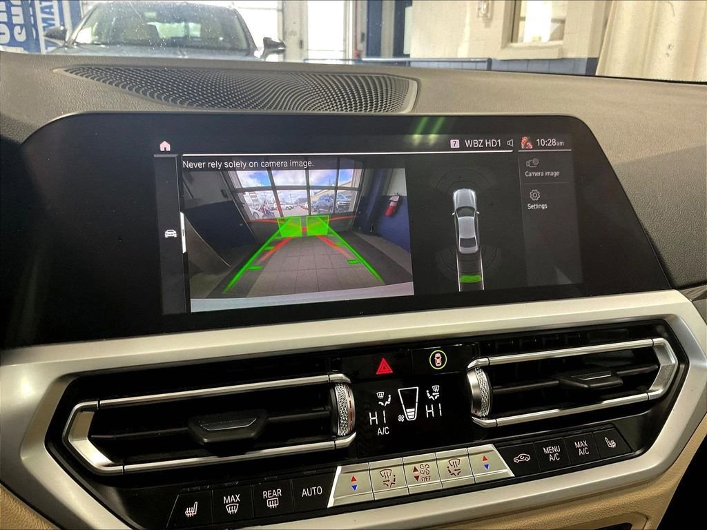 Used 2019 BMW 330i xDrive Sedan w/ Premium Package AWD/4WD image 19