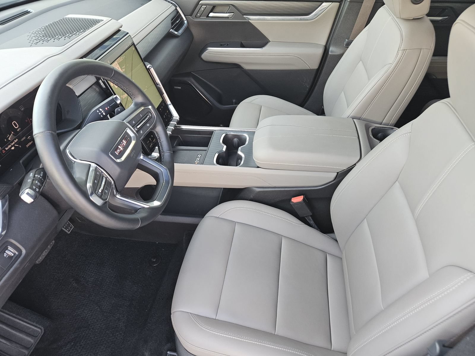 Certified 2026 GMC Acadia Elevation w/ Elevation Premium Package FWD image 15