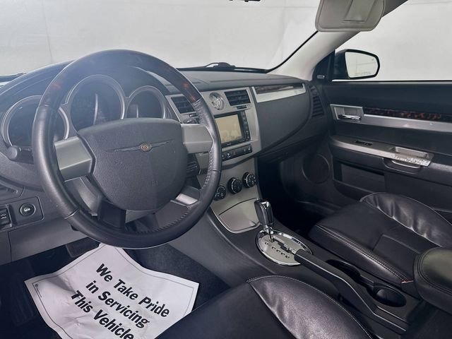 Used 2010 Chrysler Sebring Limited image 10