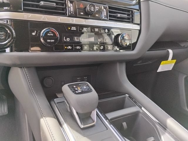 New 2026 Nissan Pathfinder SL AWD/4WD image 21