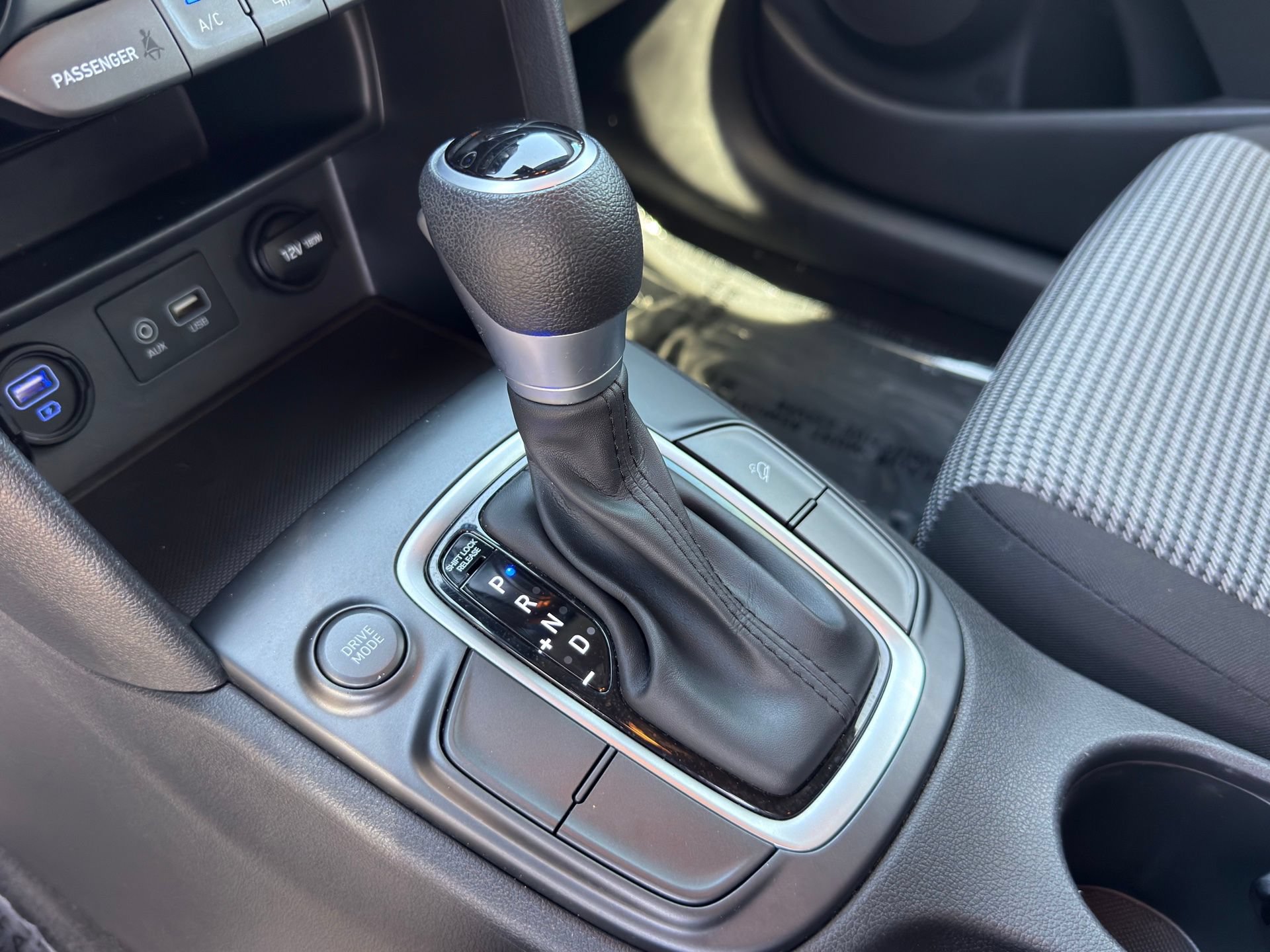 Used 2020 Hyundai Kona SE FWD image 14
