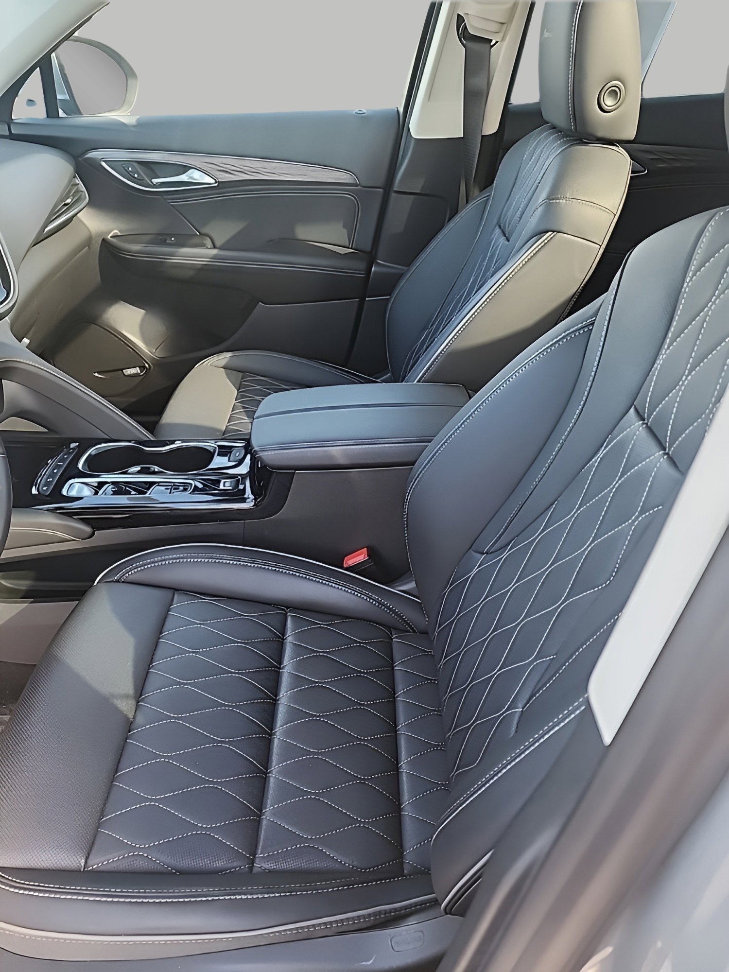 Used 2023 Buick Envision Avenir image 12