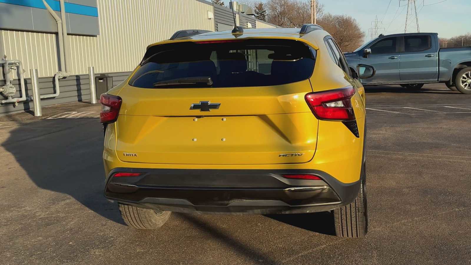 Used 2024 Chevrolet Trax ACTIV w/ Sunroof Package image 3