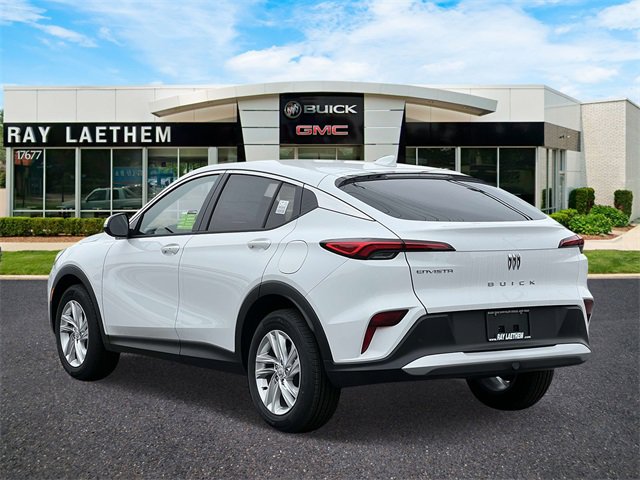 Used 2025 Buick Envista Preferred w/ Convenience I Package image 3