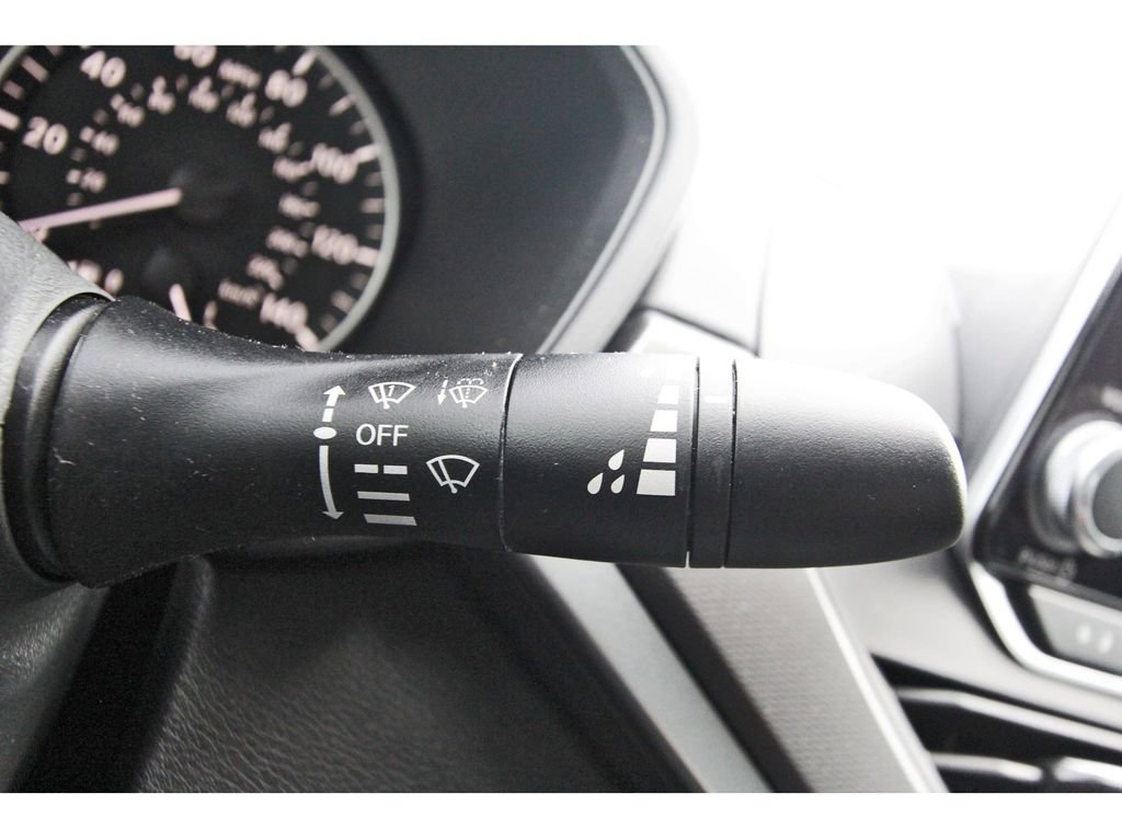 Used 2024 Nissan Altima 2.5 SR image 12