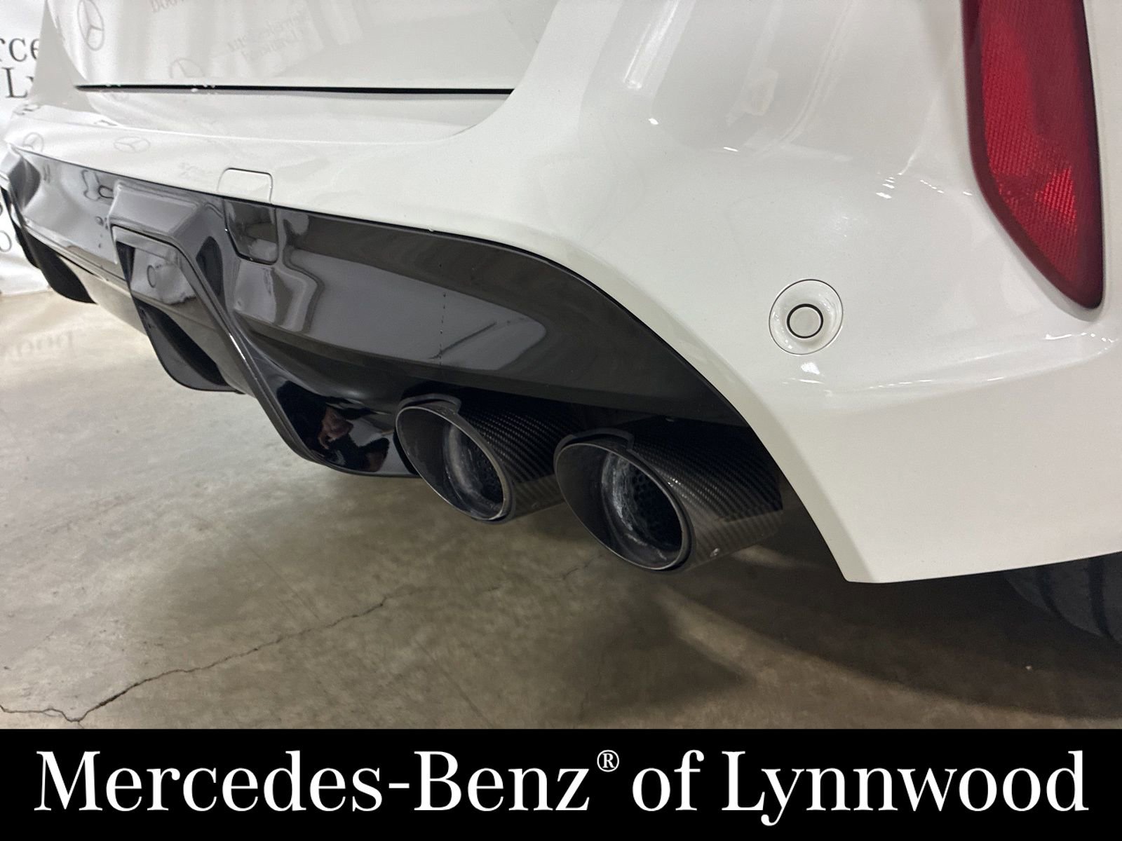 Used 2024 BMW X5 M Competition w/ Executive Package image 6