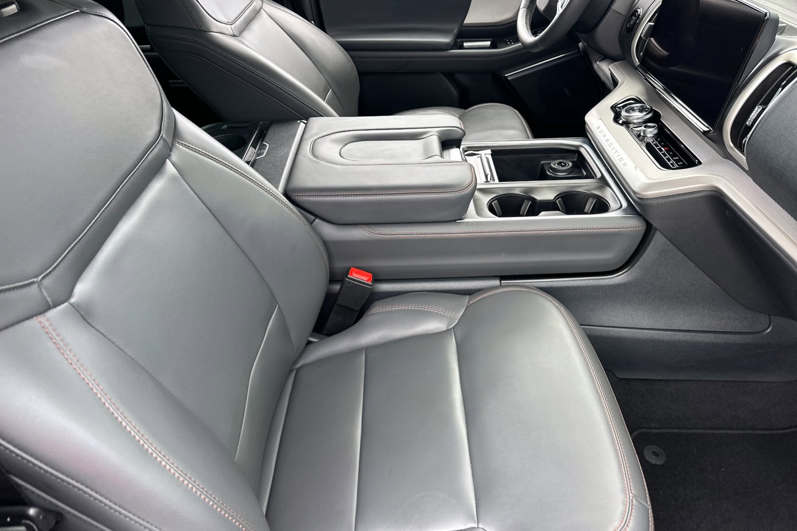 Used 2025 Ford Expedition Max Active image 16