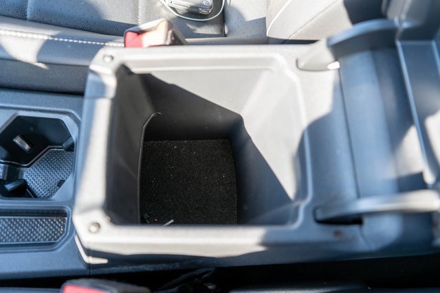 Used 2021 Volkswagen Tiguan SE image 39