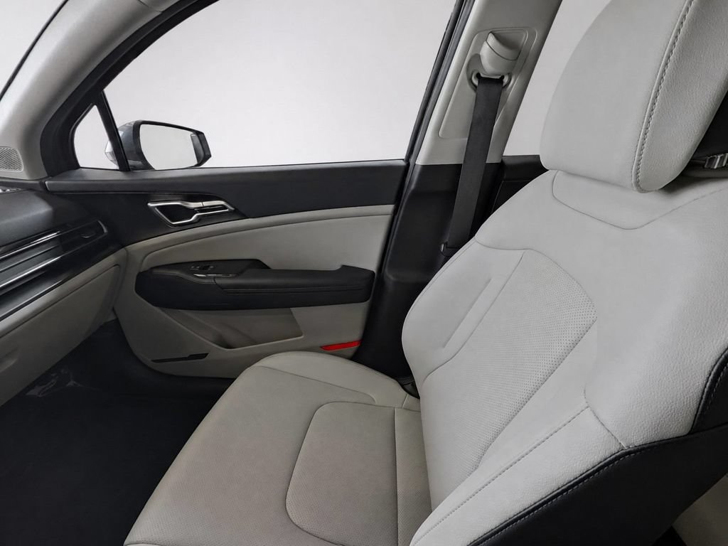 Certified 2024 Kia Sportage EX AWD/4WD image 30