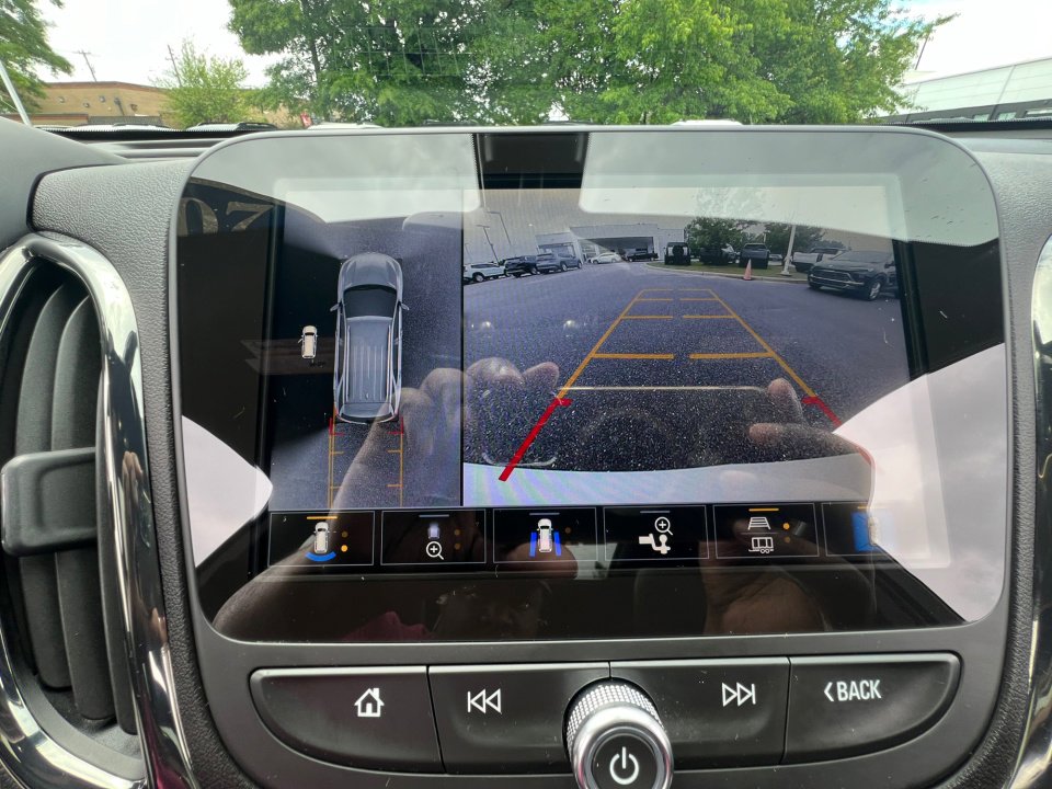 Used 2024 Chevrolet Equinox RS w/ RS Leather Package FWD image 19