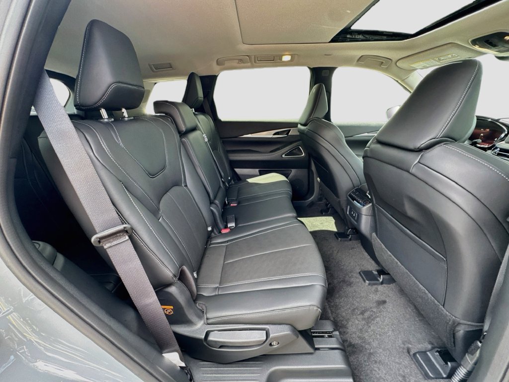 New 2027 INFINITI QX60 Luxe w/ Cargo Package FWD image 30