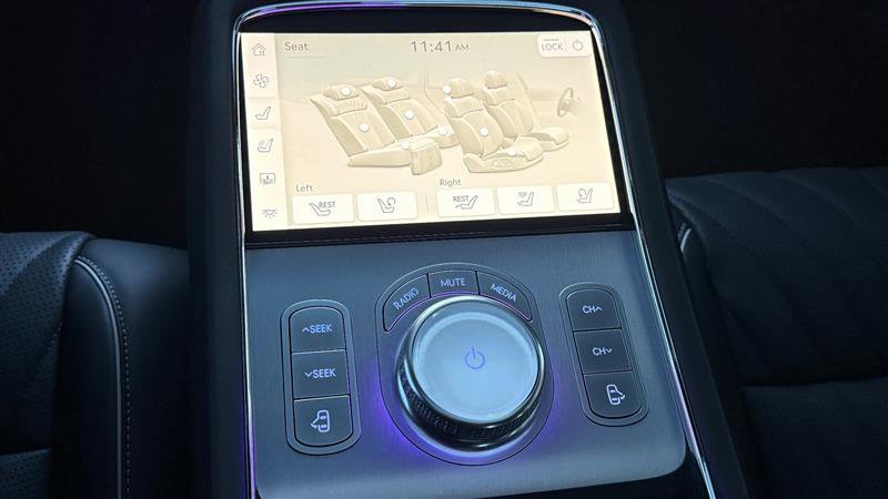 Used 2024 Genesis G90 3.5T image 28