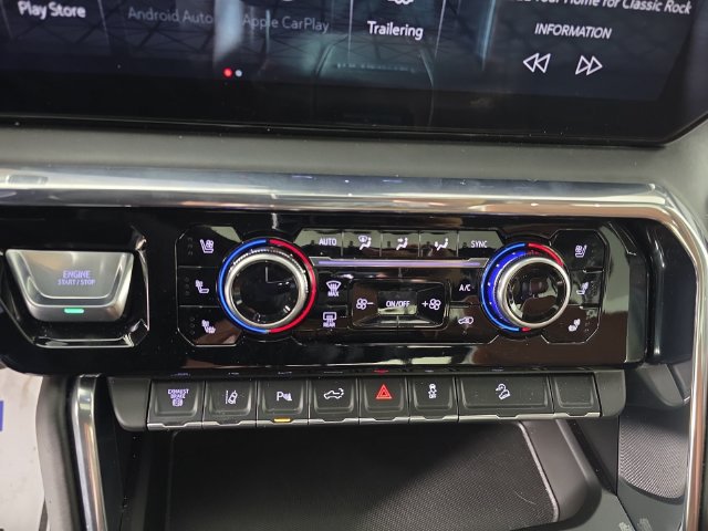 Certified 2025 GMC Sierra 2500 Denali Ultimate w/ Max Trailering Package AWD/4WD image 15
