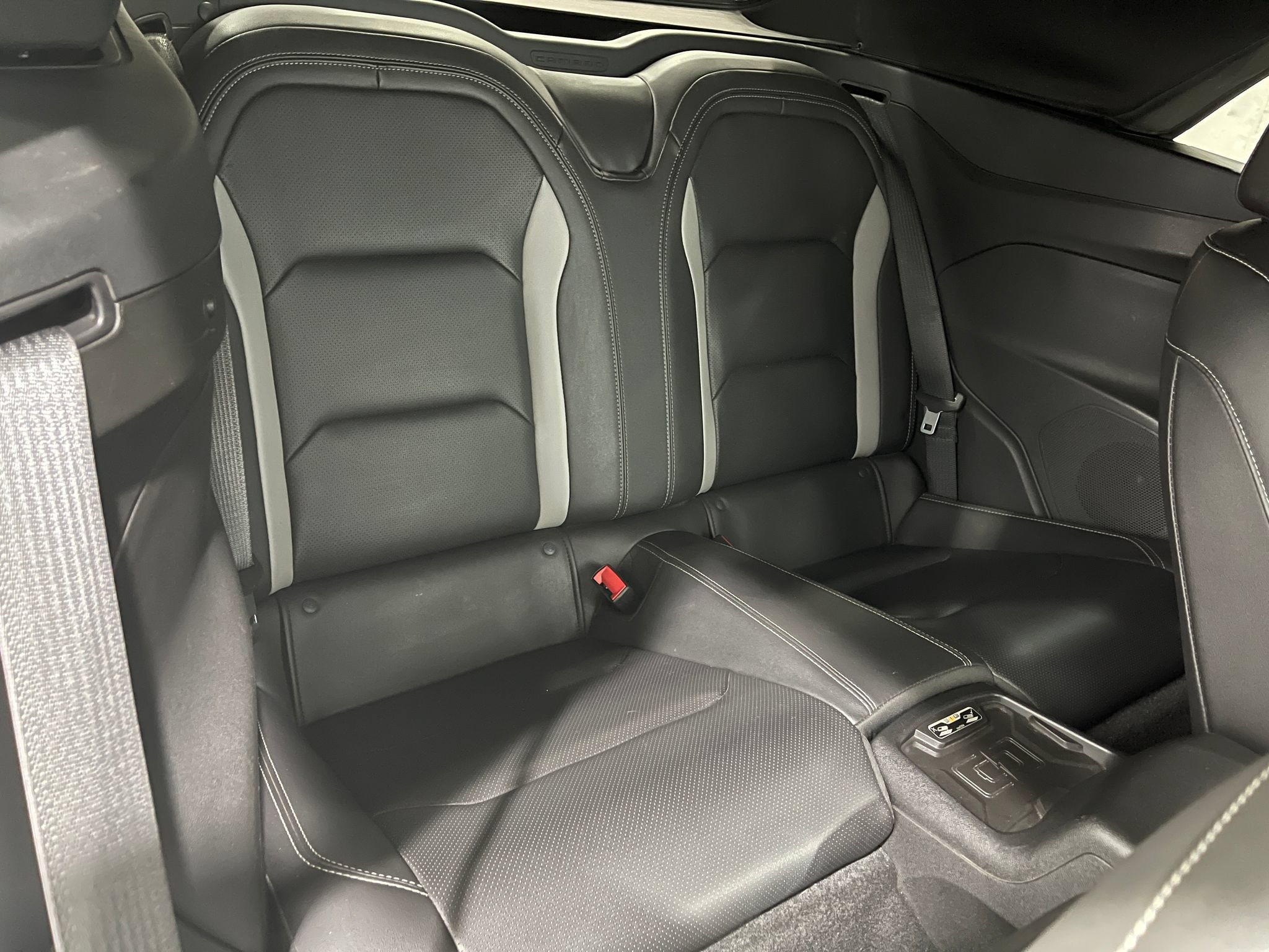 Used 2018 Chevrolet Camaro SS RWD image 29