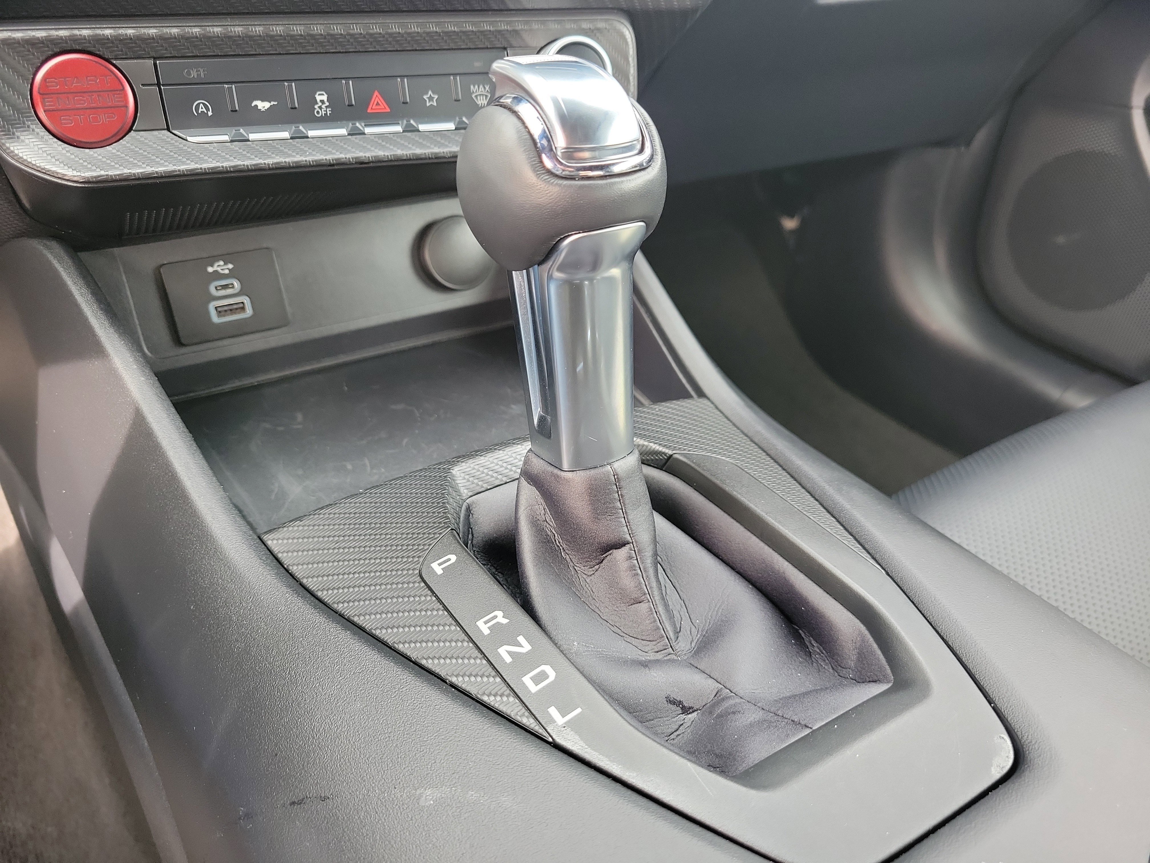 Used 2025 Ford Mustang Premium image 19