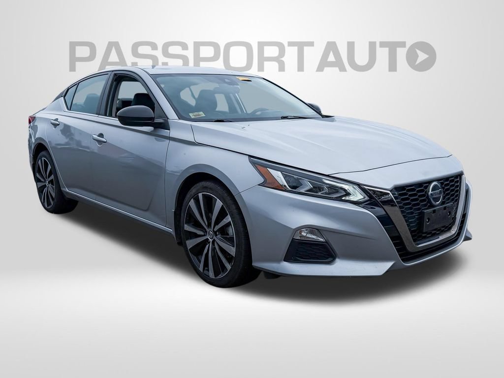 Used 2022 Nissan Altima 2.5 SR AWD/4WD image 2