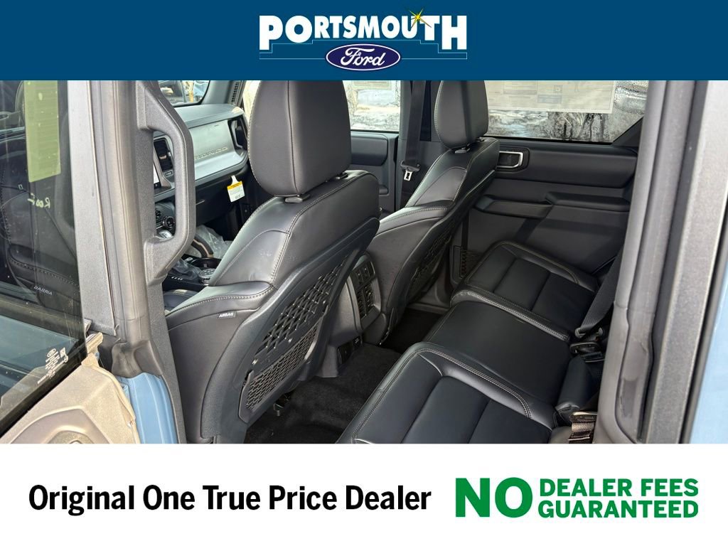 New 2025 Ford Bronco Badlands image 5