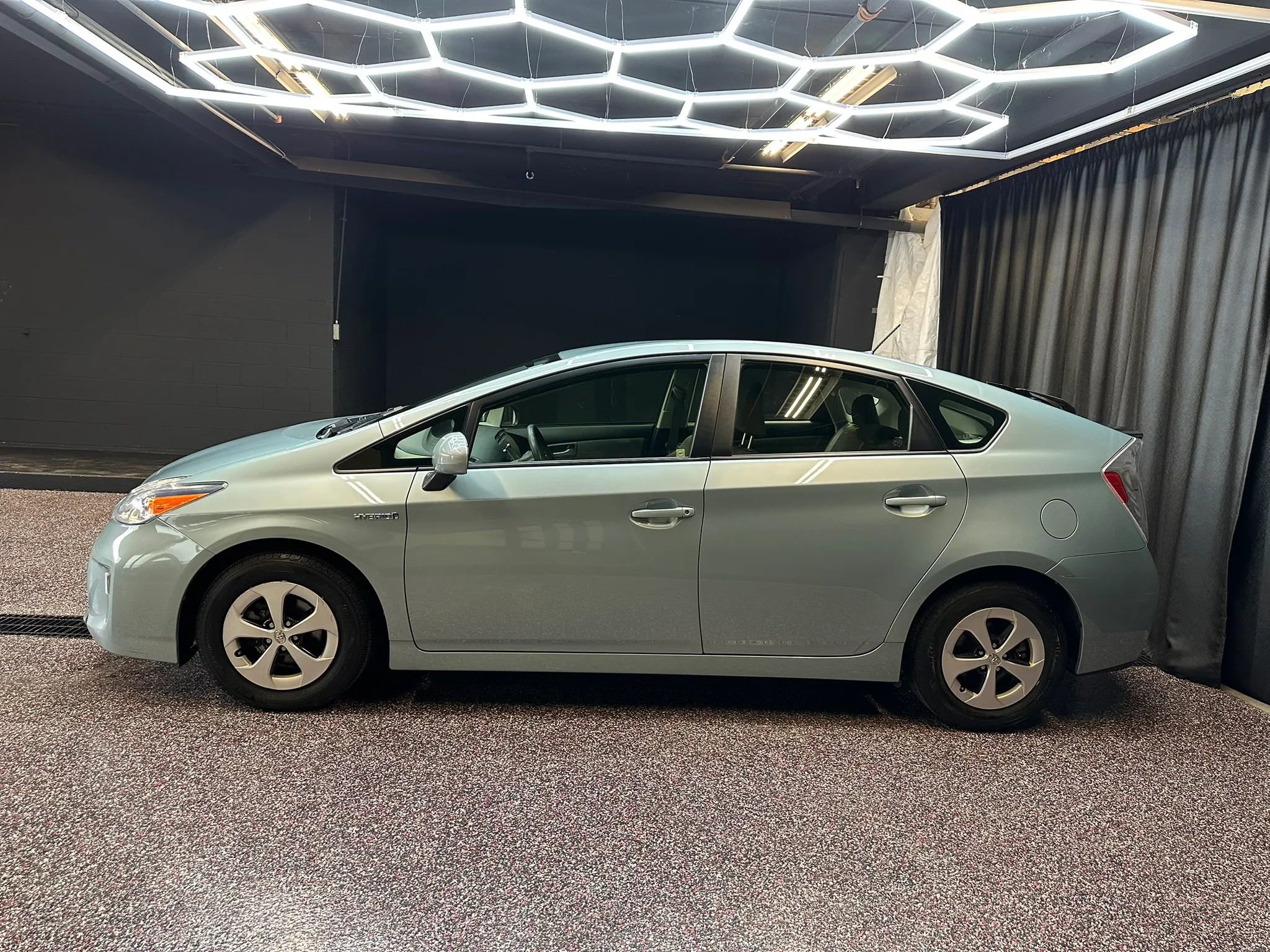 Used 2012 Toyota Prius Three FWD image 4