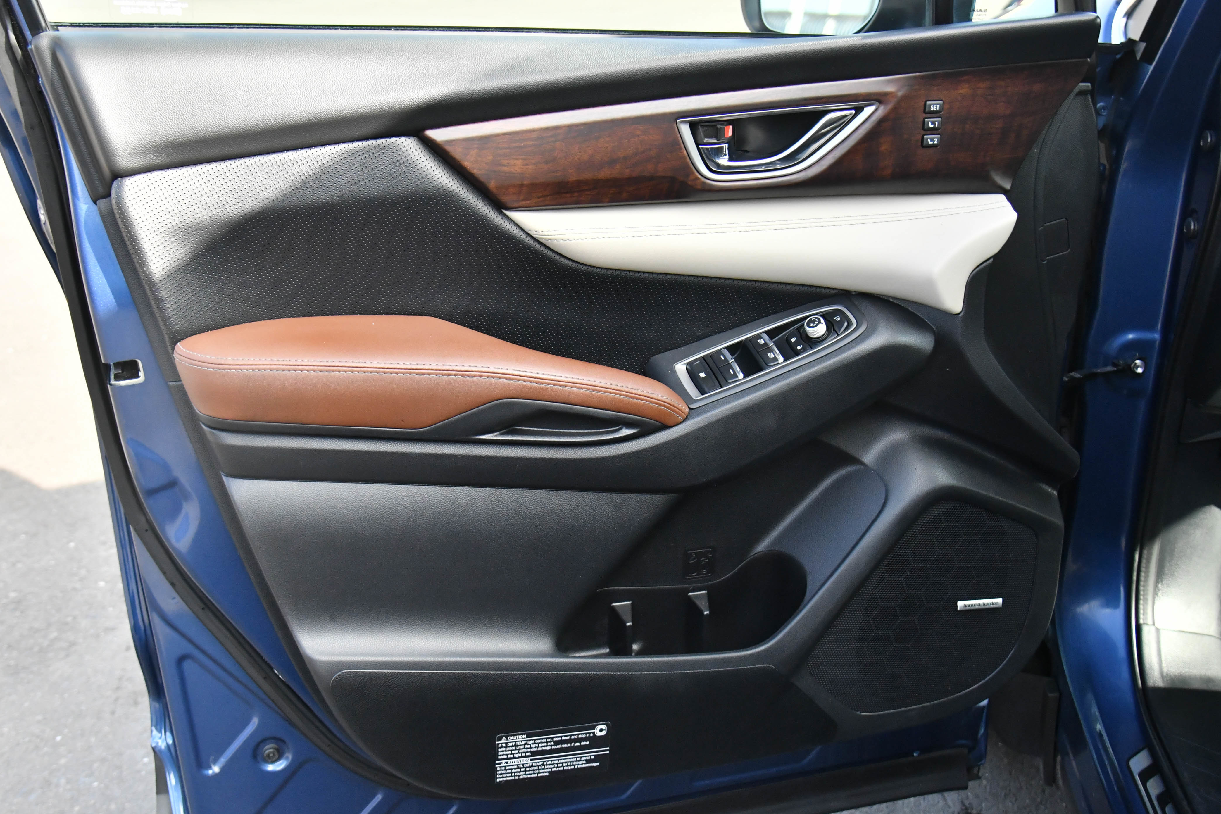 Used 2022 Subaru Ascent Touring image 14