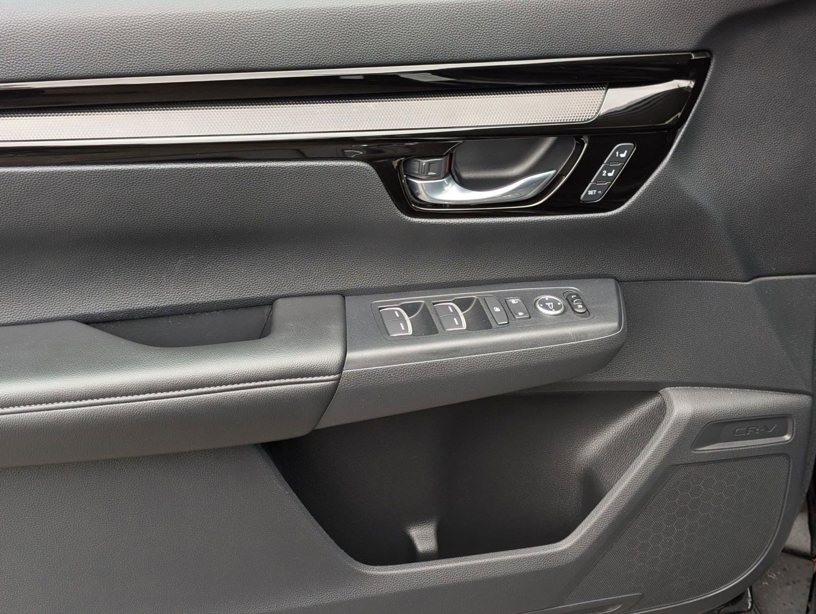 Used 2025 Honda CR-V EX-L image 14