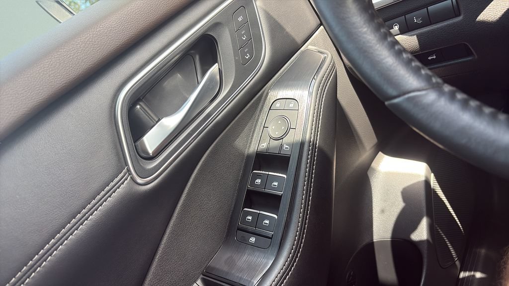 Used 2022 Nissan Rogue Platinum w/ Head-Up Display Package AWD/4WD image 20