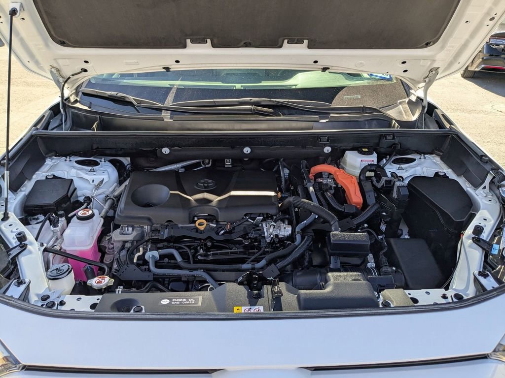 Used 2025 Toyota RAV4 XLE image 28