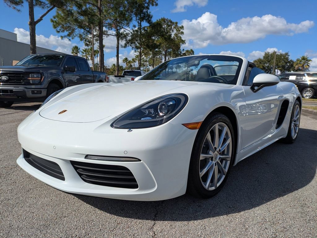 Used 2021 Porsche 718 Boxster image 8