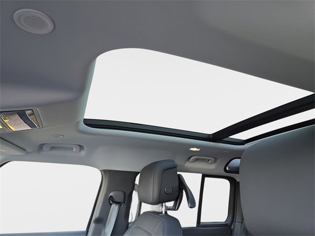 New 2026 Land Rover Defender 110 S image 17