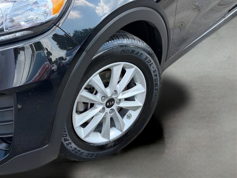 Used 2020 Kia Sorento FWD V6 image 6