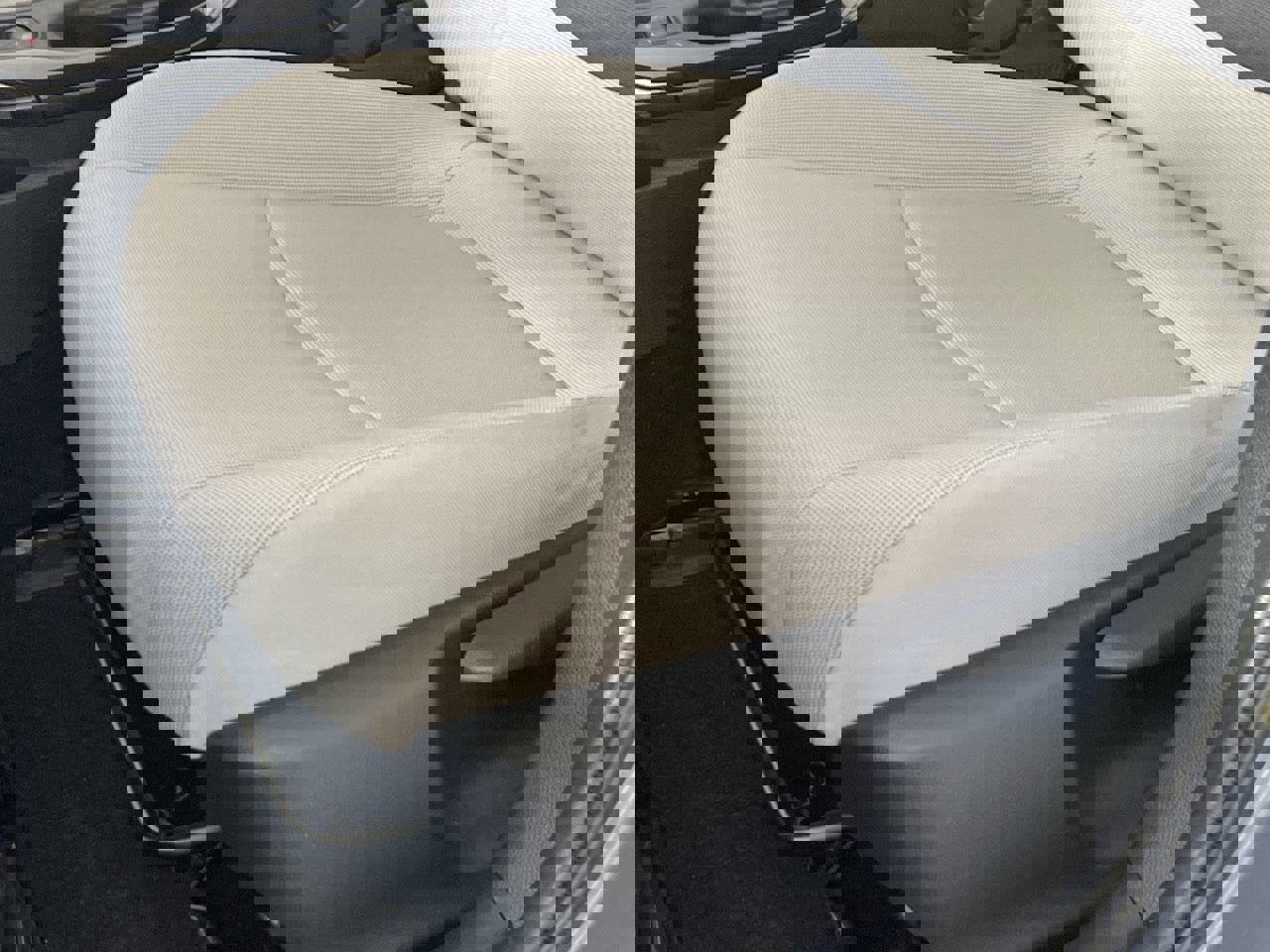 Used 2022 Toyota Corolla LE w/ Carpet Mat Package (TMS) image 20