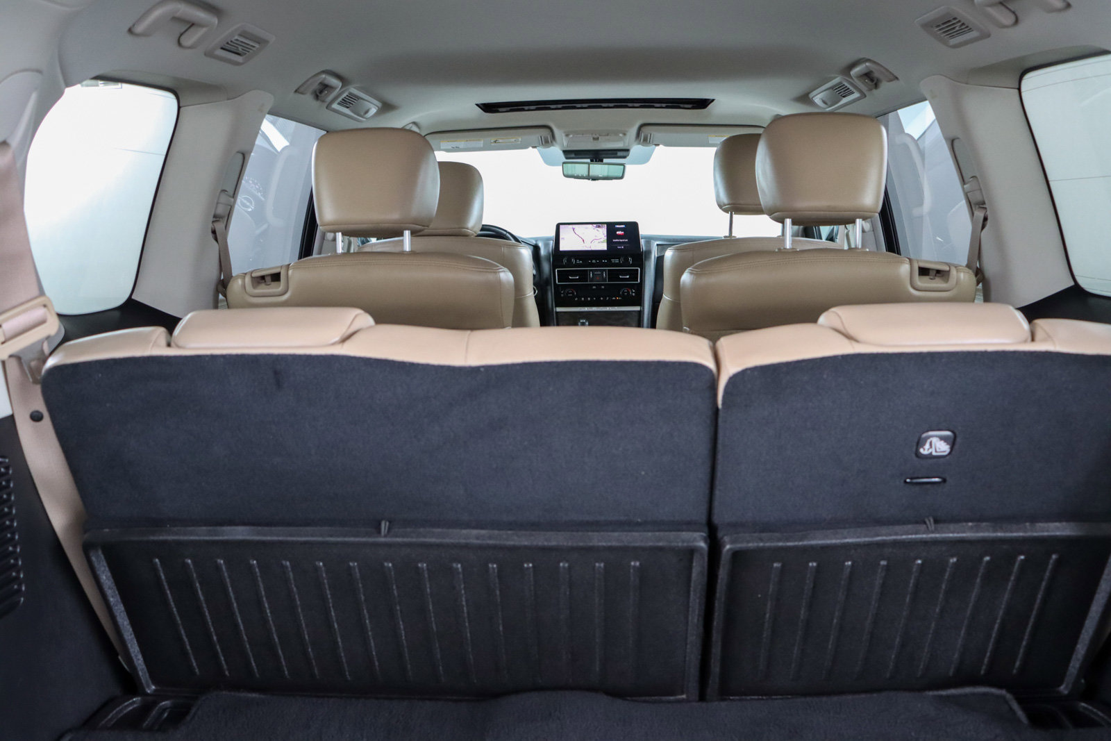 Used 2024 Nissan Armada Platinum w/ Captain's Chairs Package image 36