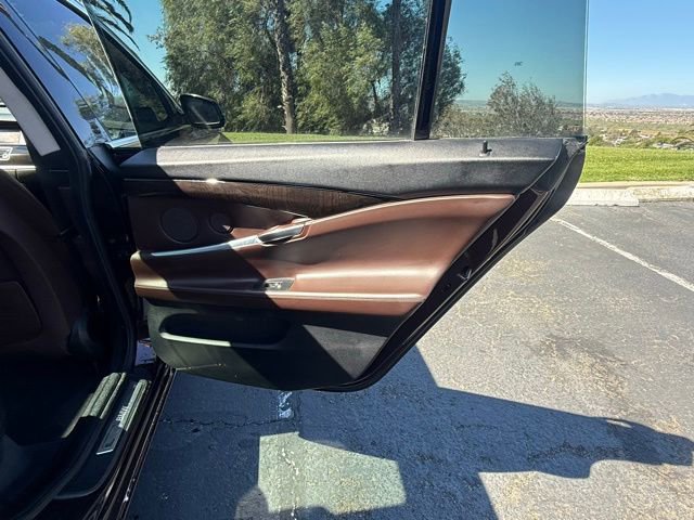 Used 2015 BMW 535i Gran Turismo image 13