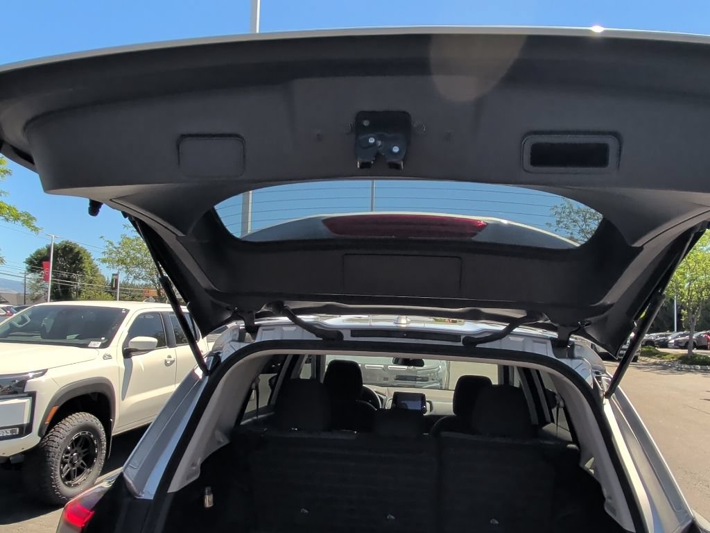Used 2022 Nissan Rogue SV AWD/4WD image 10