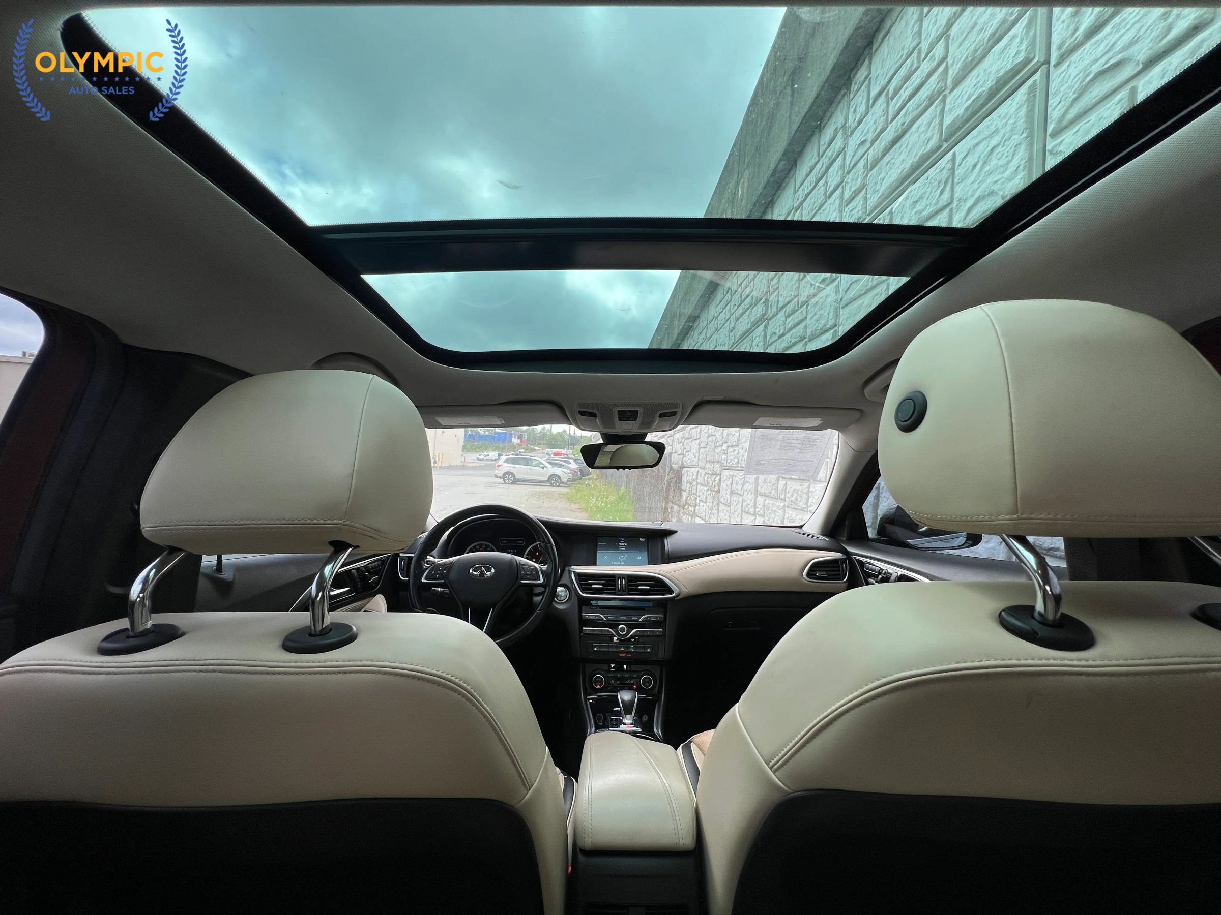 Used 2019 INFINITI QX30 image 35