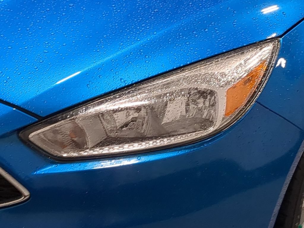 Used 2016 Ford Focus SE w/ SE Cold Weather Package FWD image 14