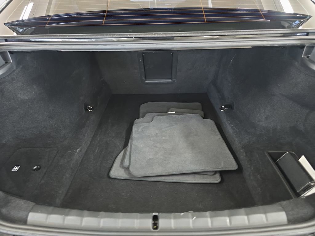 Certified 2023 BMW 760i xDrive image 30
