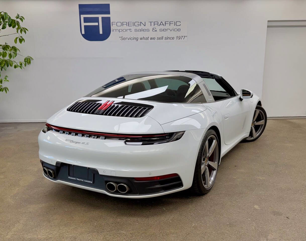 Used 2024 Porsche 911 Targa 4S w/ Premium Package image 28