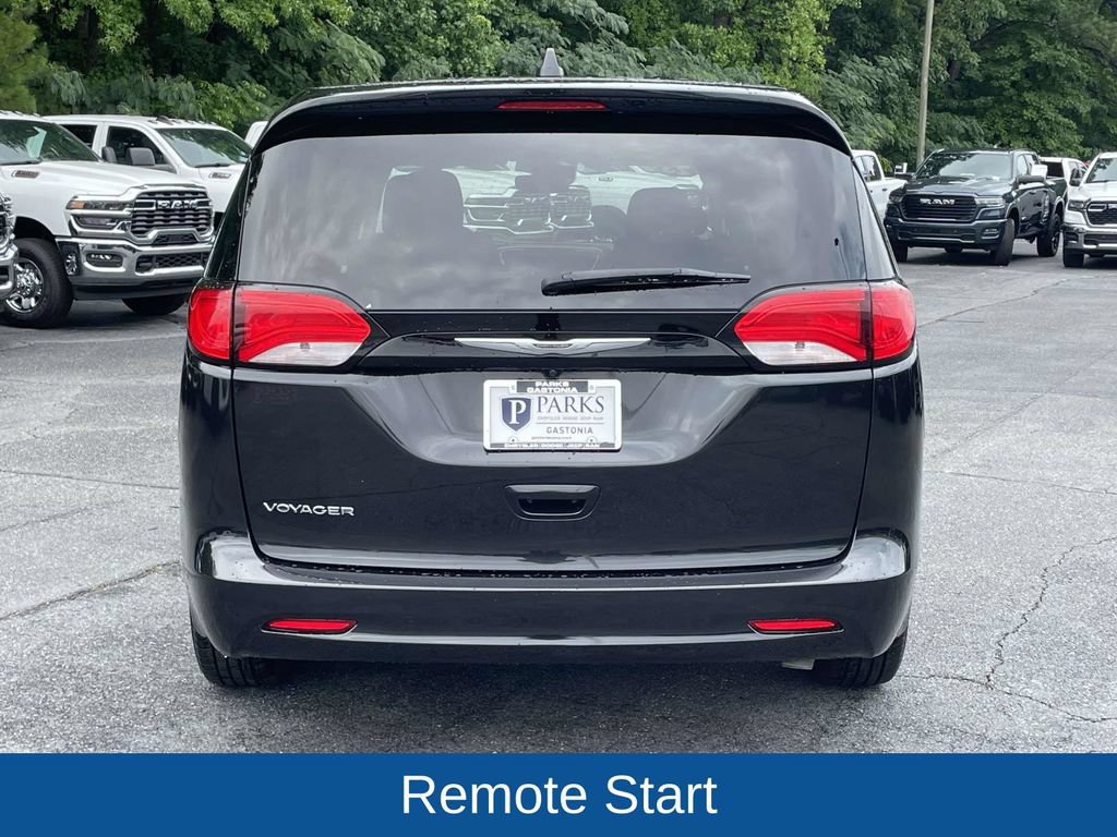 Certified 2023 Chrysler Voyager LX FWD image 8