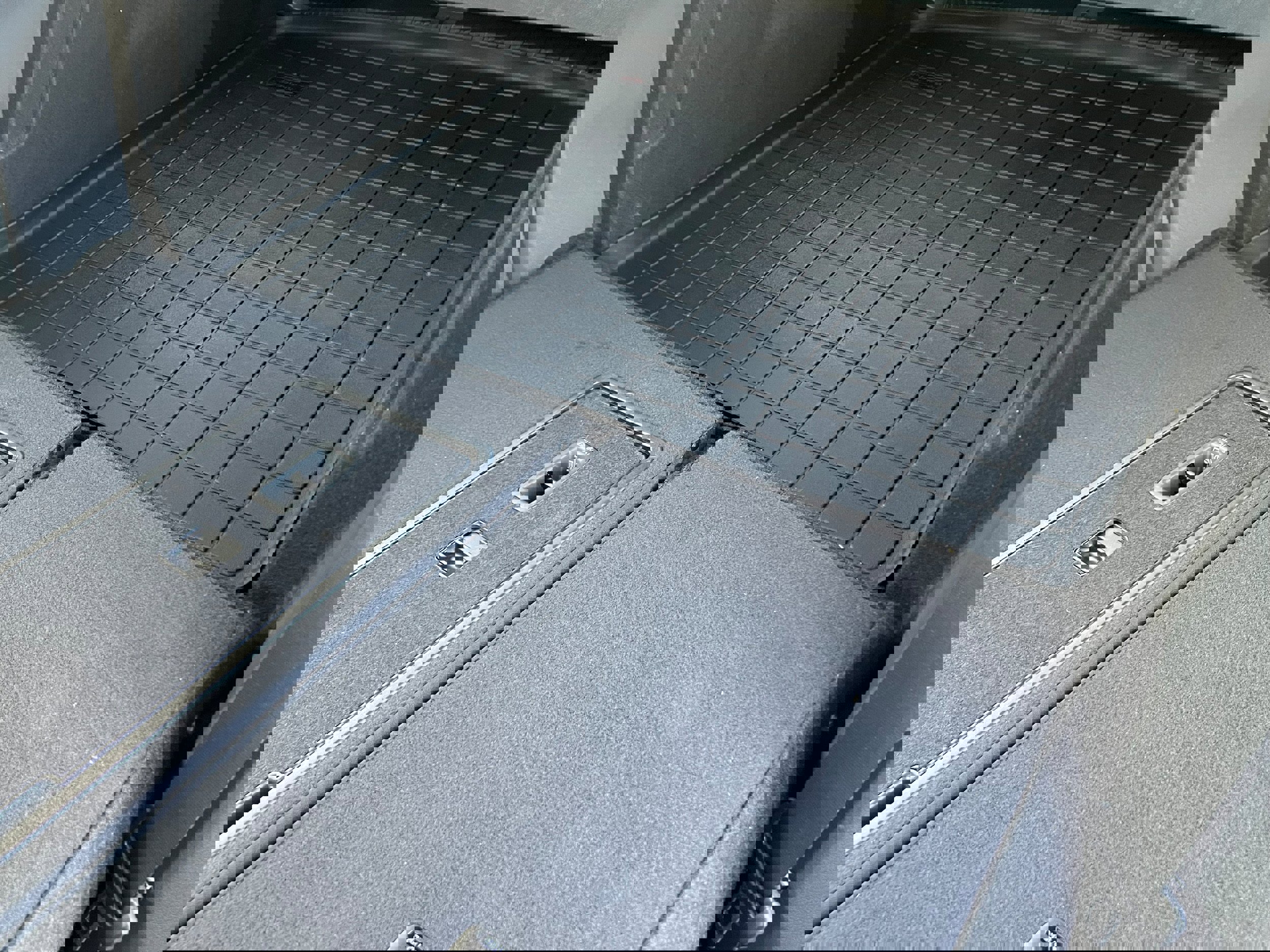 Used 2022 Volkswagen Taos SE image 13