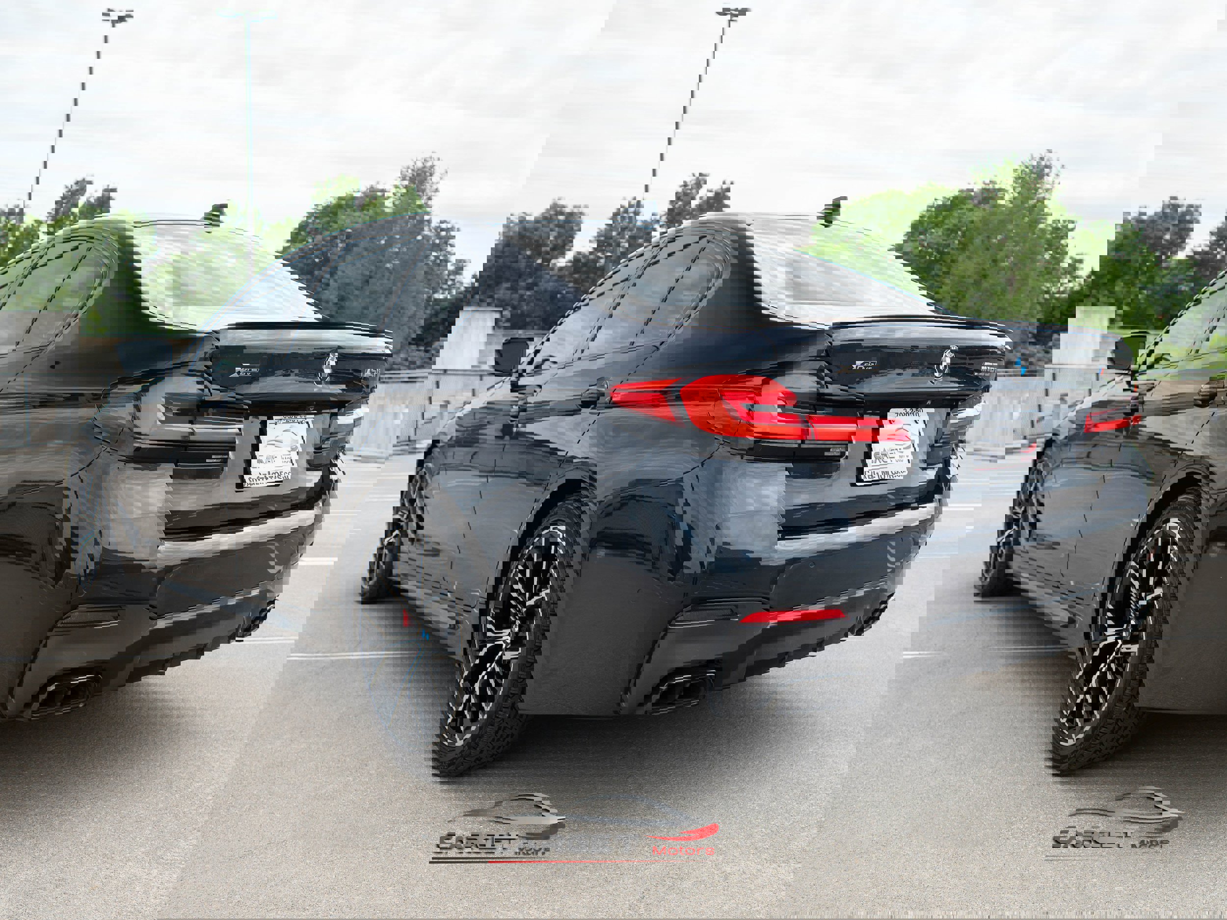 Used 2021 BMW M550i xDrive w/ Premium Package image 5